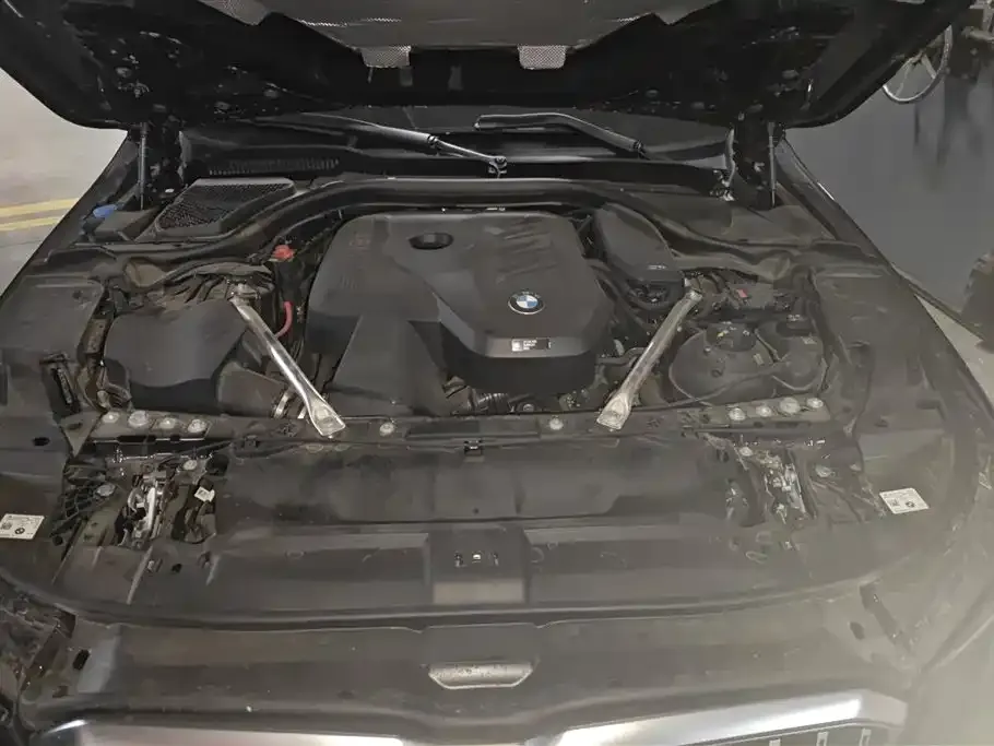 BMW 5 Series 2025 из CN, фото 6