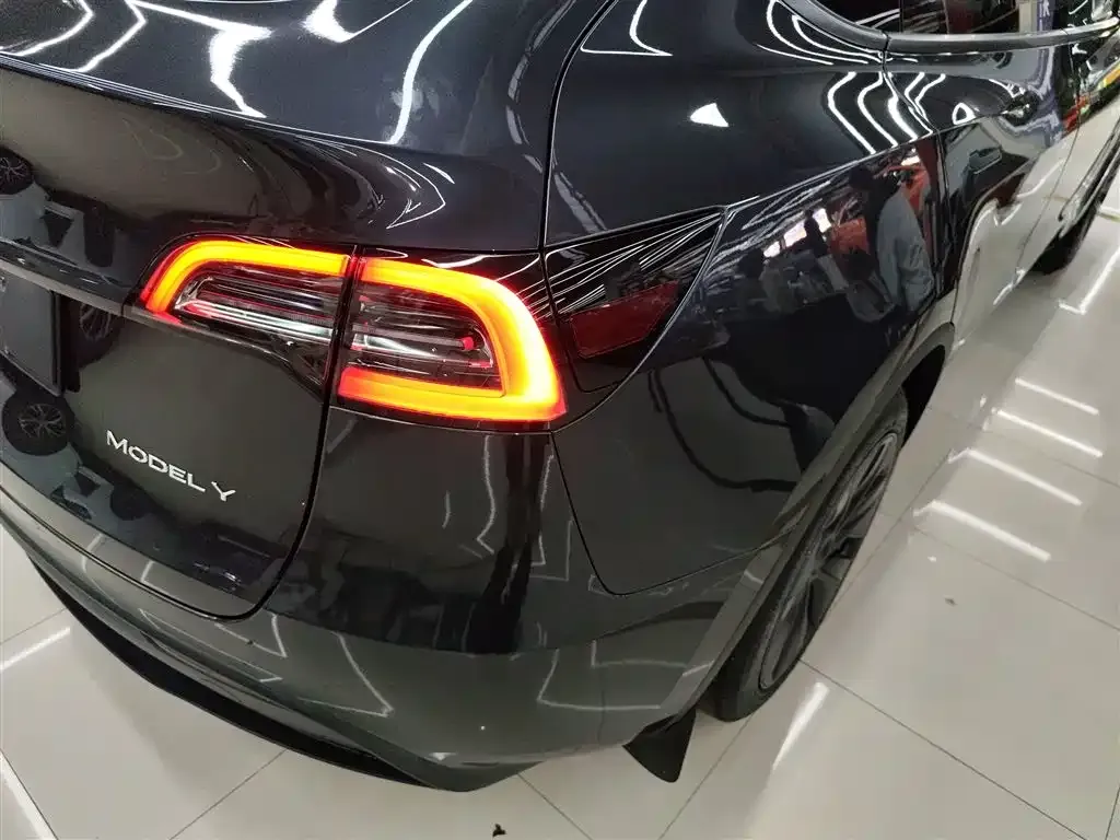 Tesla Model Y 2024 из CN, фото 8