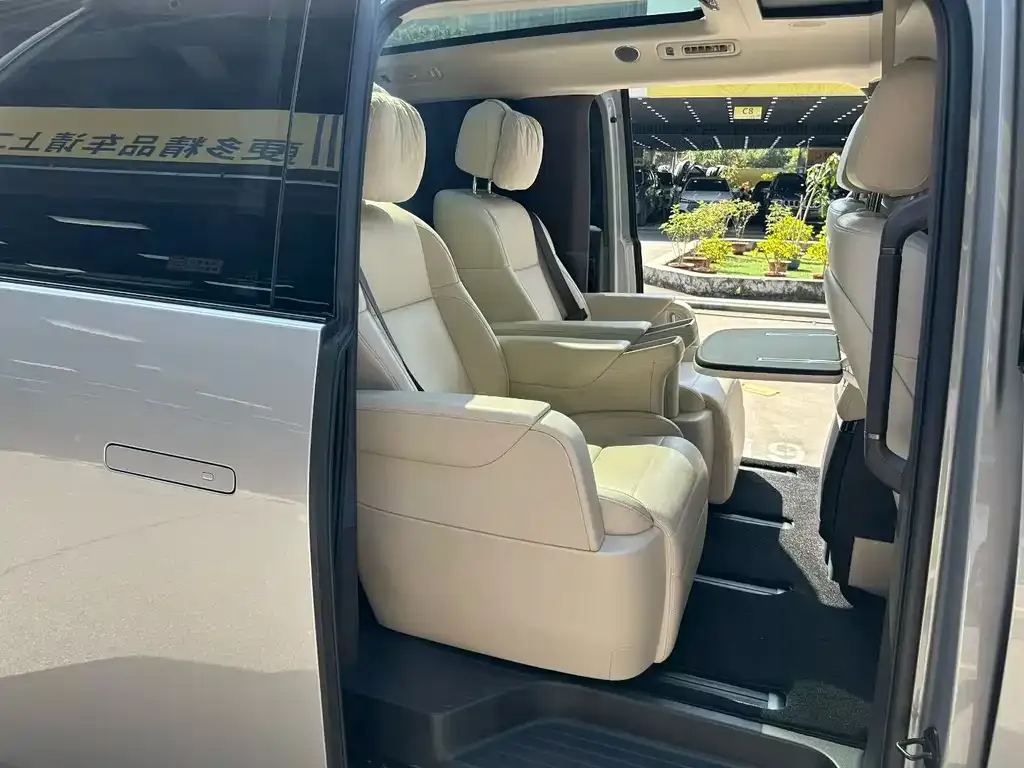 Li Auto MEGA 2024 из CN, фото 8