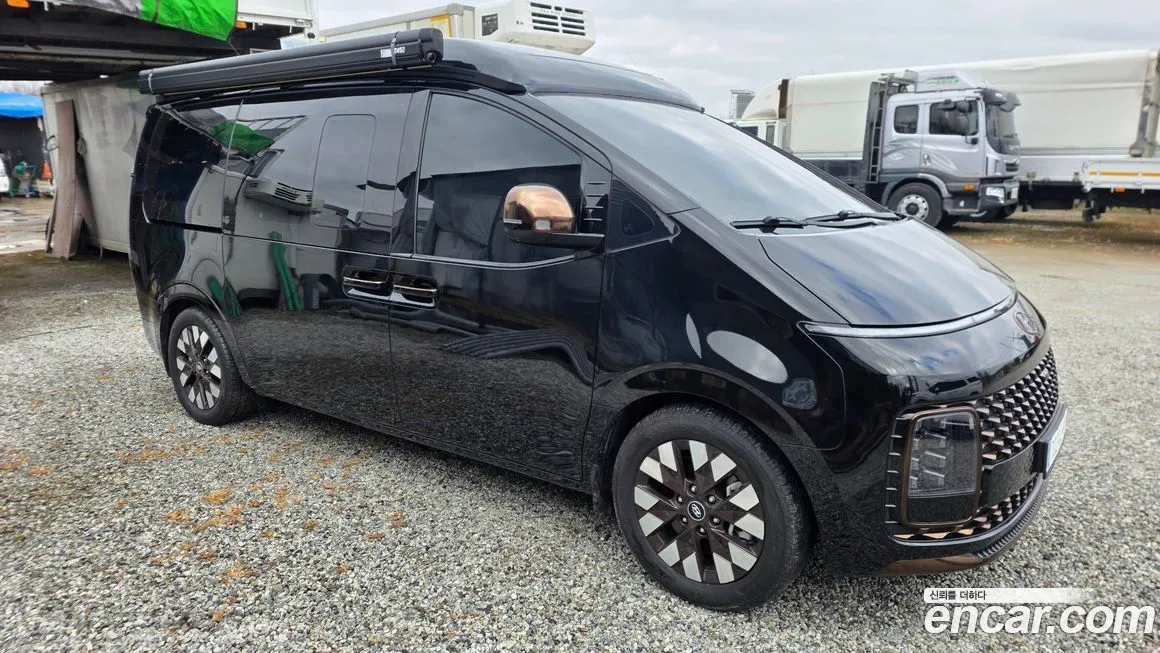 Hyundai Staria