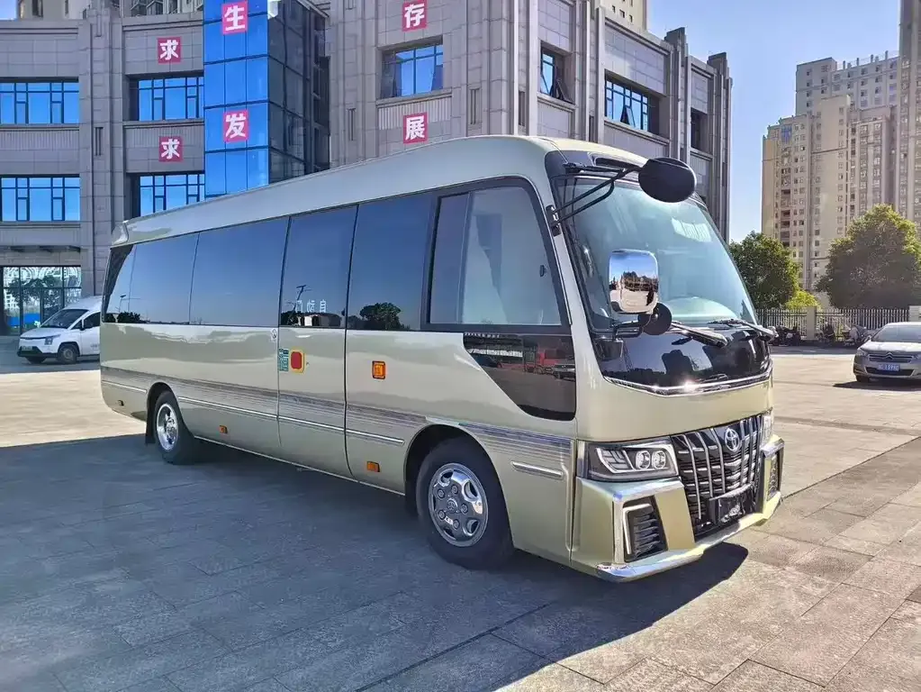 Toyota Coaster 2023 из CN, фото 2