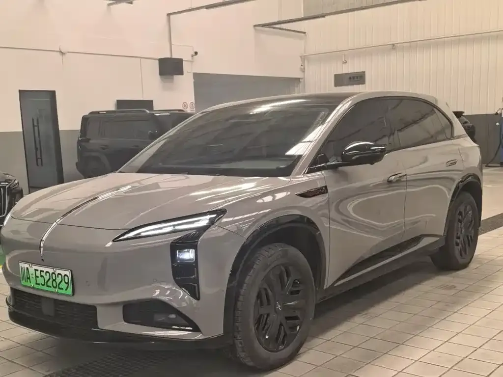 Hongqi Tiangong 08