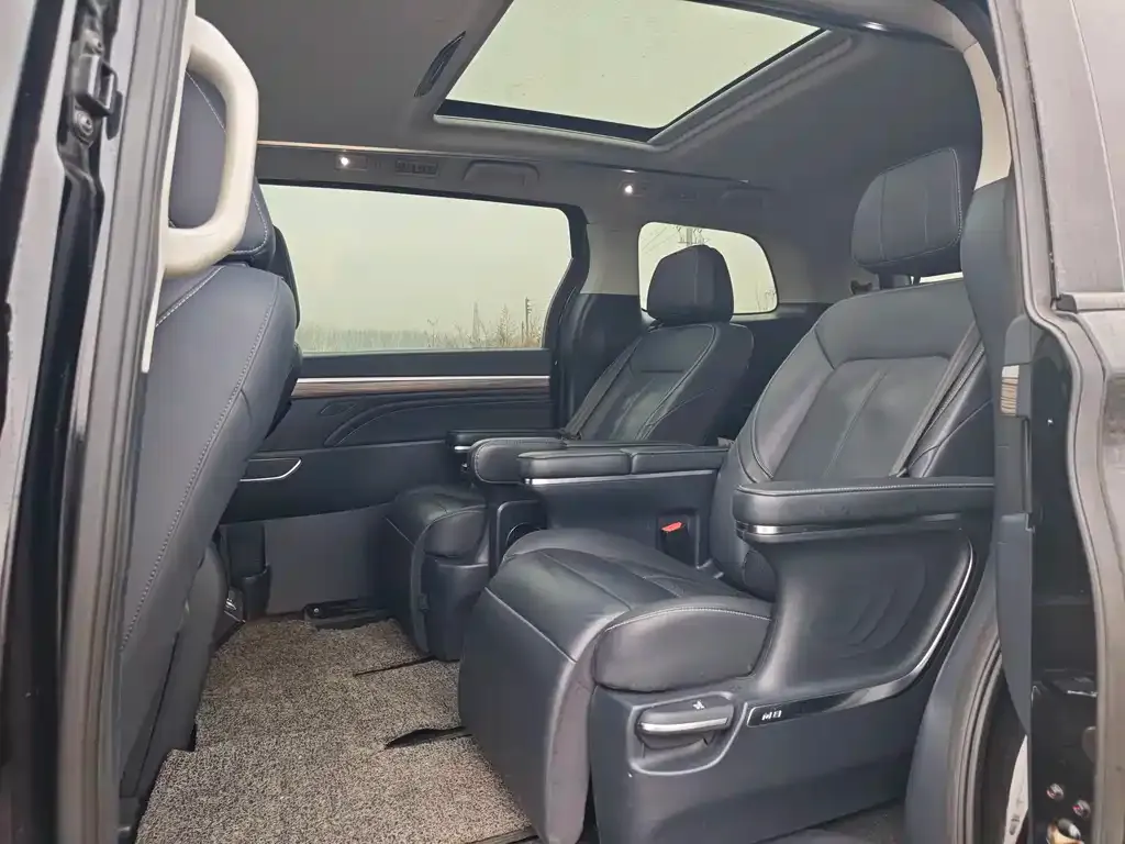 GAC Motor Trumpchi M8 — фото 10