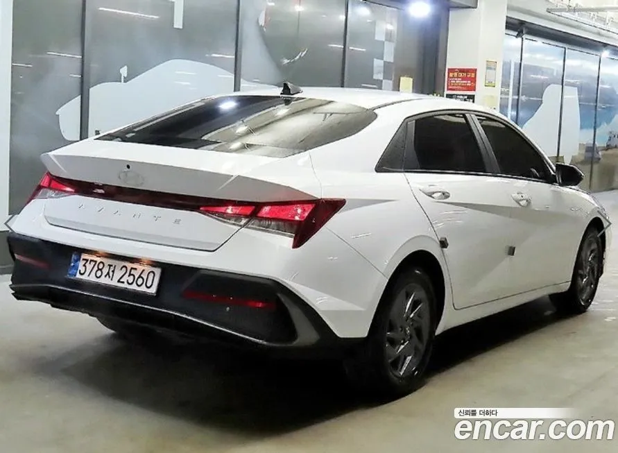 Hyundai AVANTE — фото 5