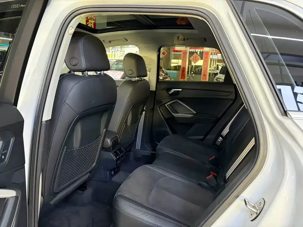 Audi Q3 2021 из CN, фото 6