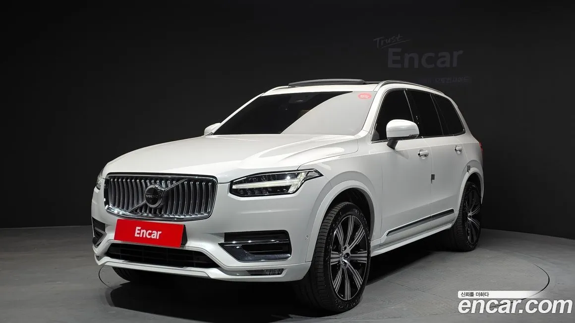 Volvo XC90 — фото 1