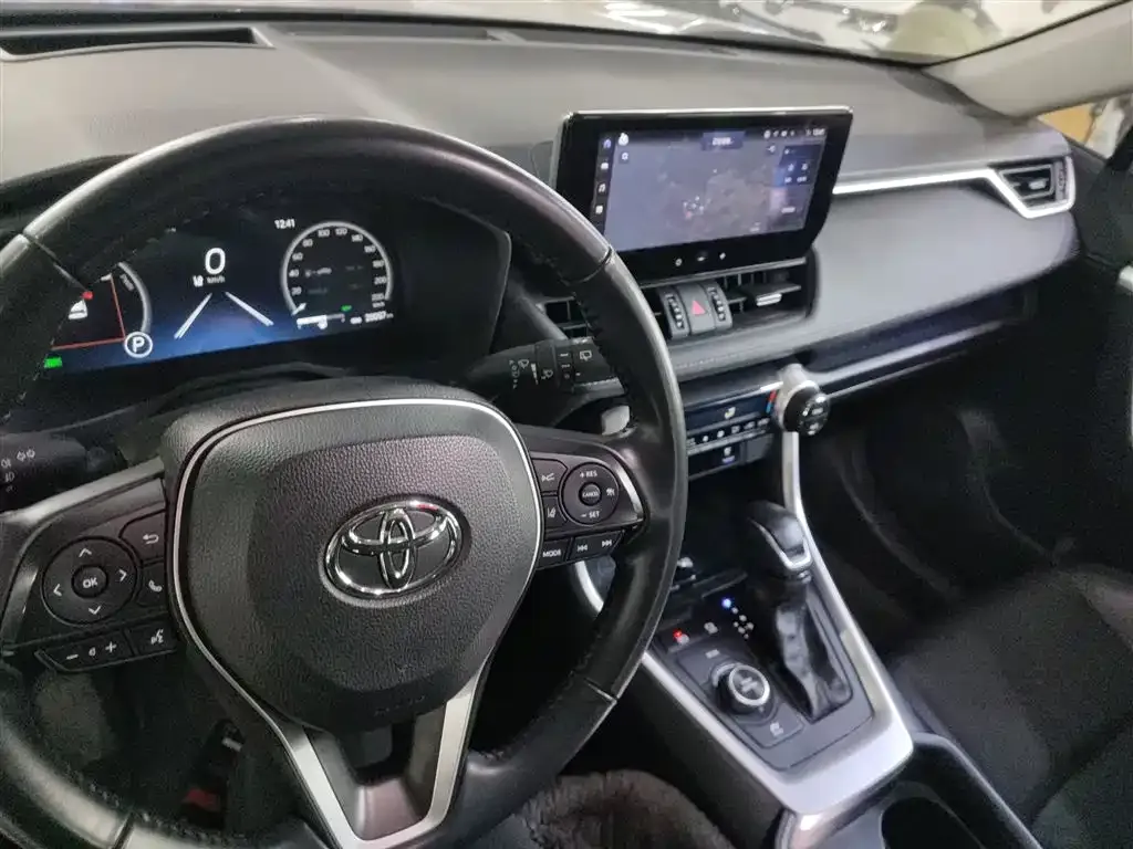 Toyota Wildlander 2023 из CN, фото 9