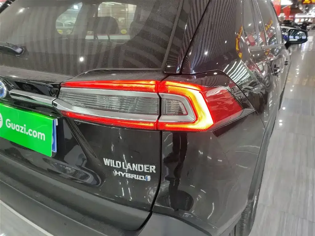 Toyota Wildlander 2023 из CN, фото 3