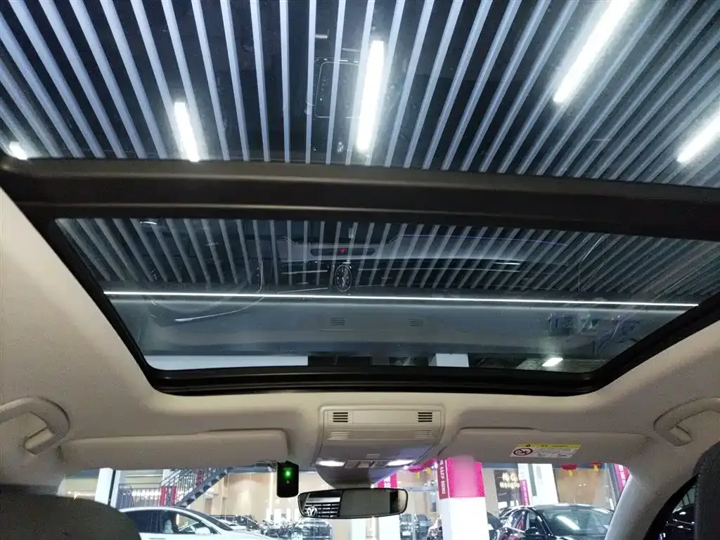 Volkswagen Magotan 2024 из CN, фото 6