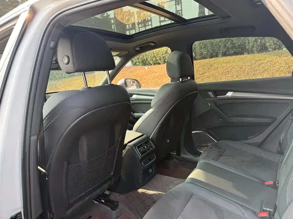 Audi Q5L Sportback 2024 из CN, фото 7