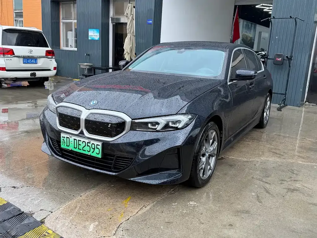 BMW i3 — фото 1