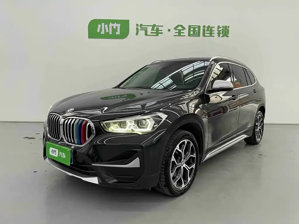 BMW X1 — фото 1