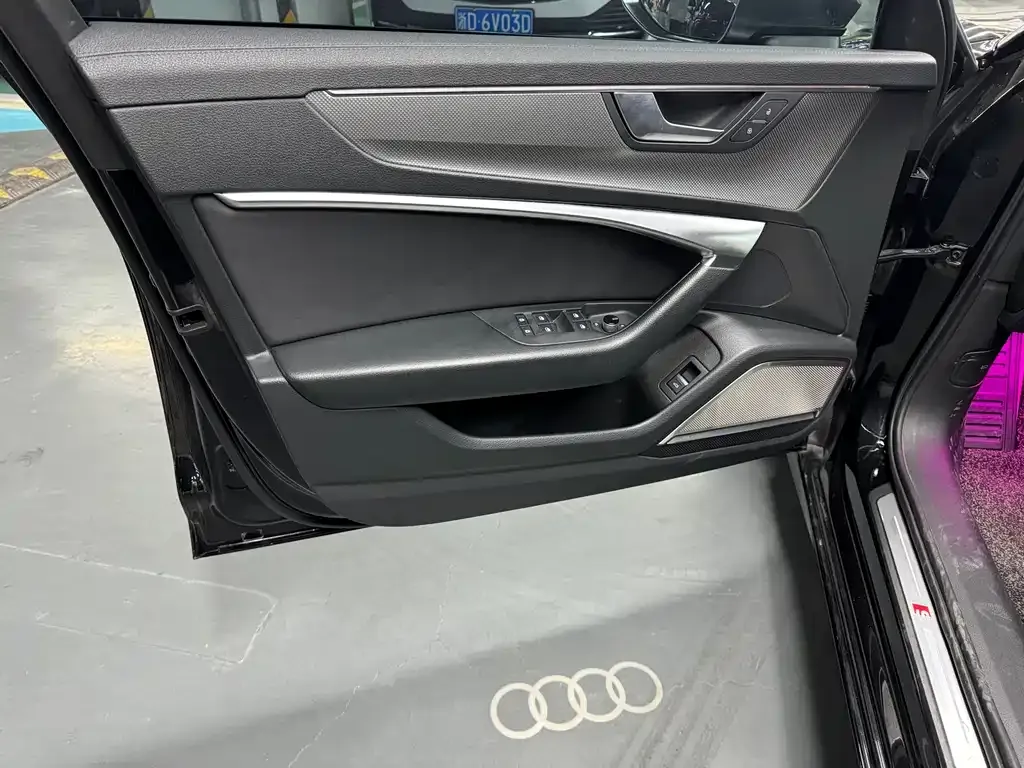 Audi A6L 2022 из CN, фото 3