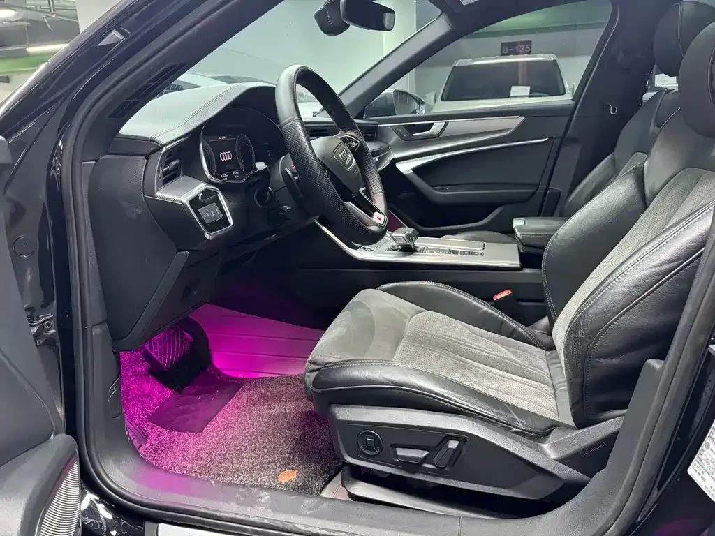 Audi A6L 2022 из CN, фото 5