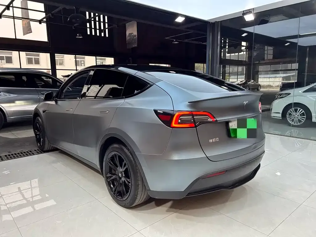 Tesla Model Y 2023 из CN, фото 9