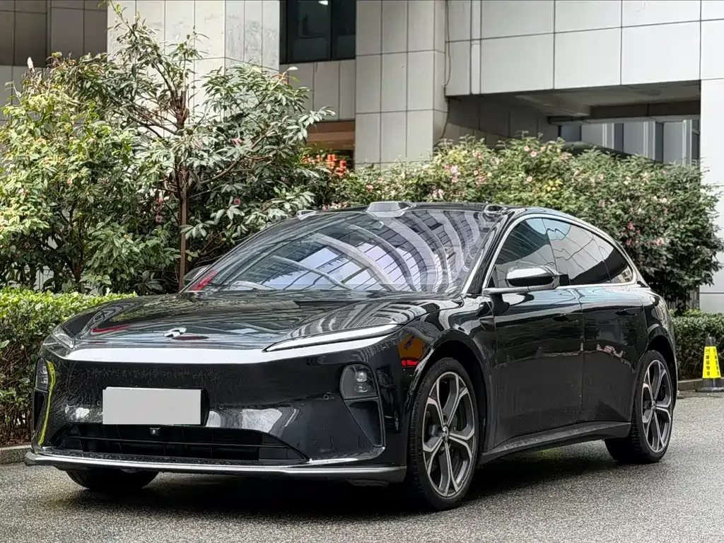 NIO ET5T