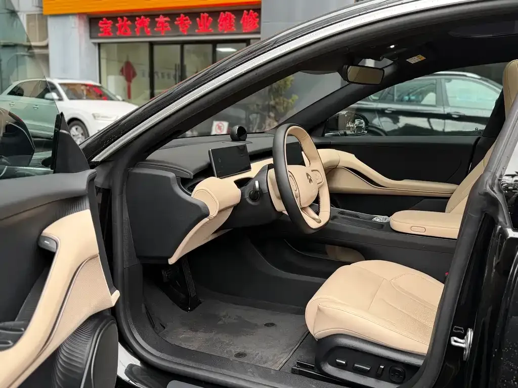NIO ET5T 2024 из CN, фото 8