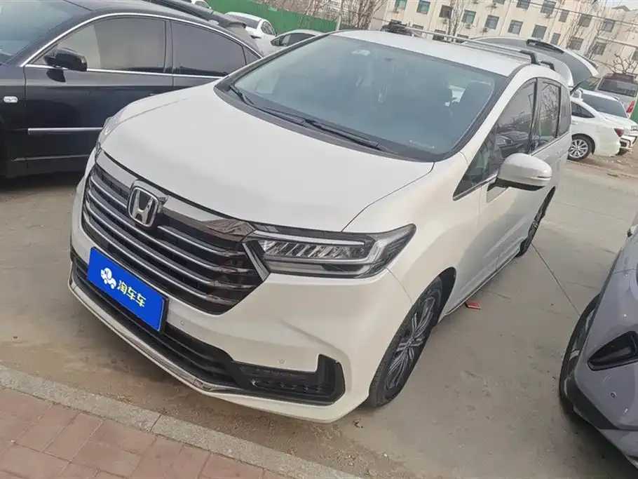 Honda Odyssey — фото 1
