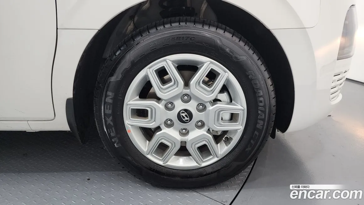 Hyundai Staria 2025 из KR, фото 7