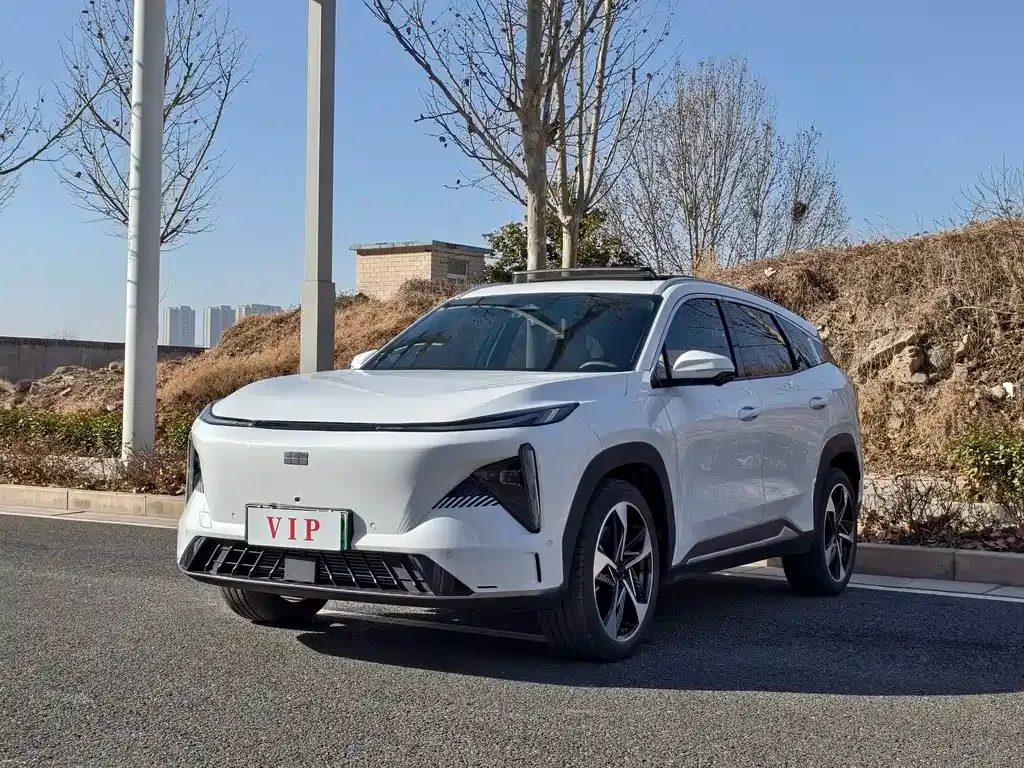Geely Galaxy L7