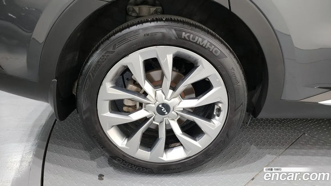 Kia Sorento — фото 6