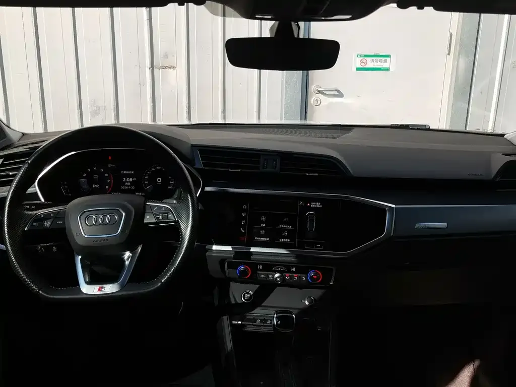 Audi Q3 Sportback — фото 3