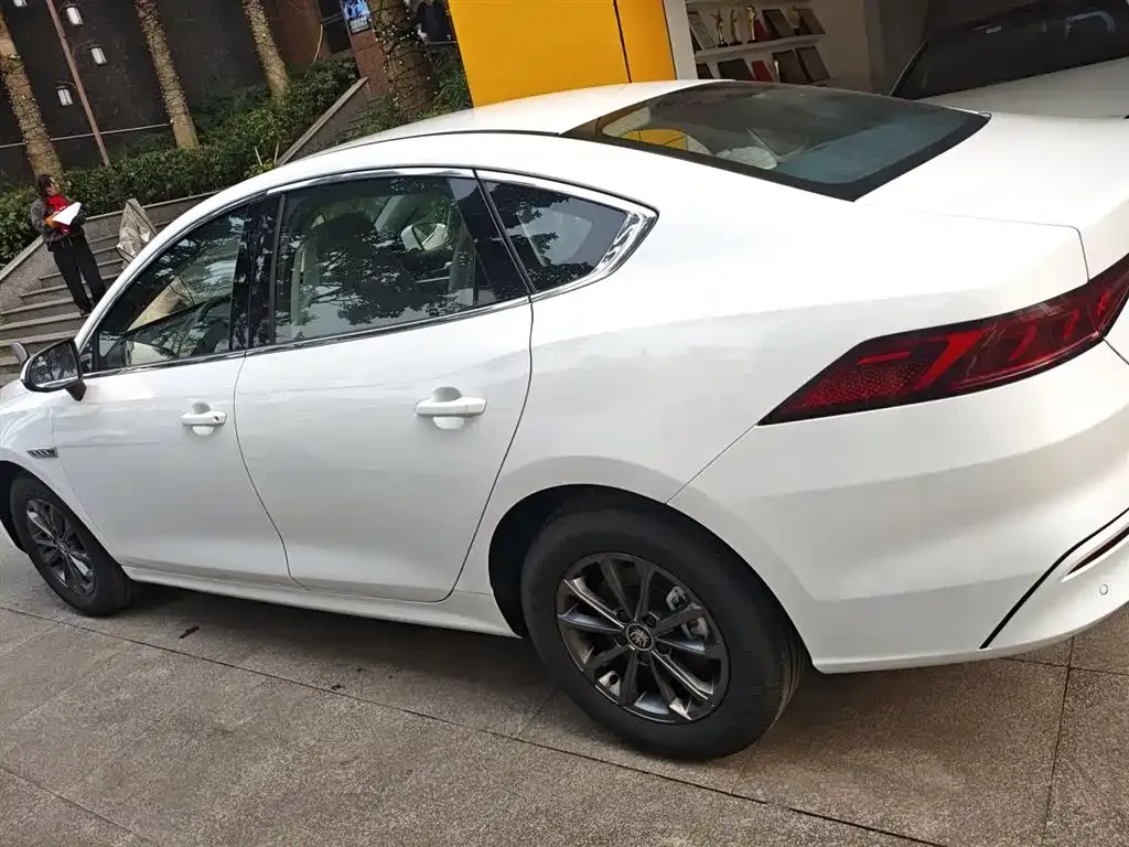 BYD Qin PLUS 2026 из CN, фото 7