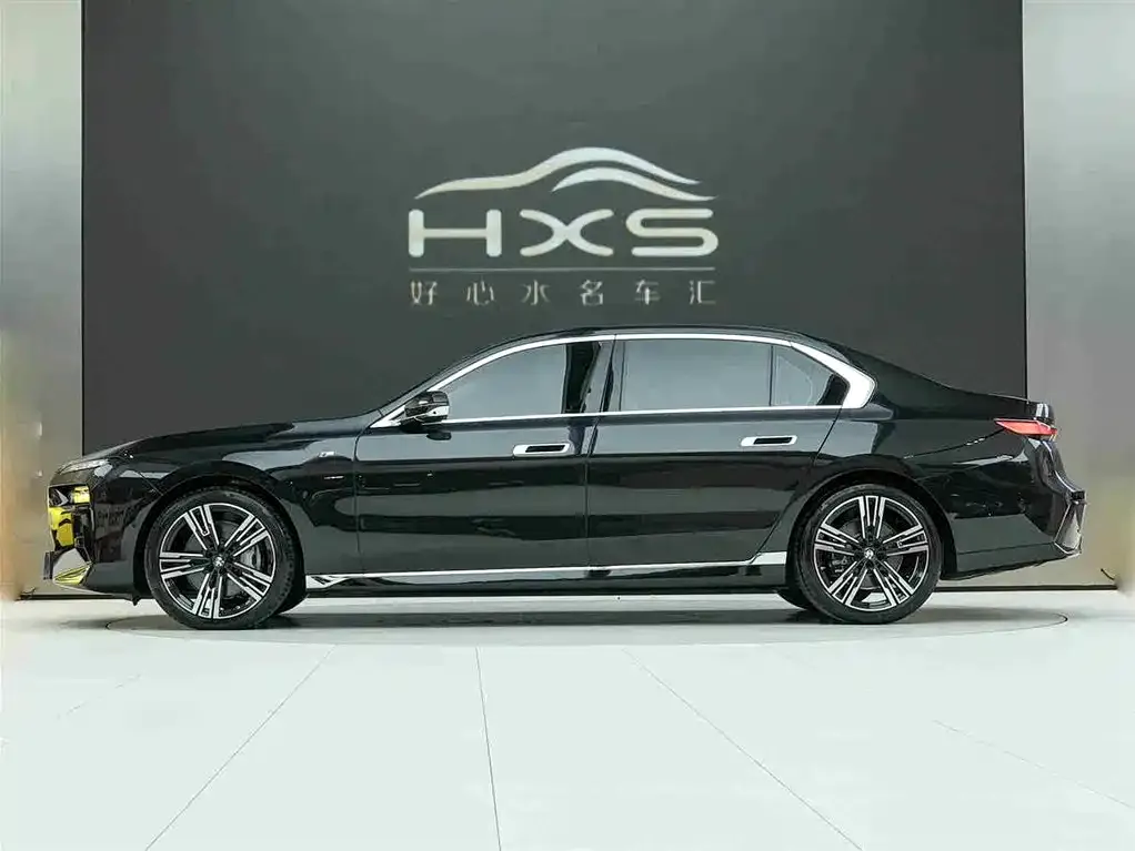 BMW 7 Series 2025 из CN, фото 7