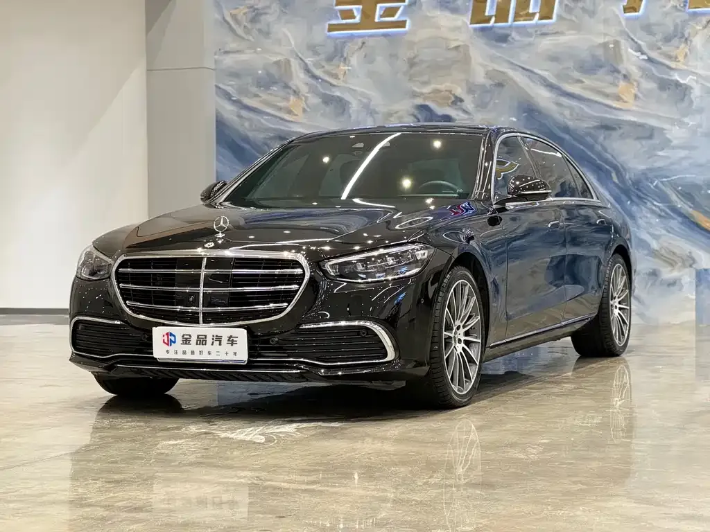 Mercedes-Benz S-Class — фото 1