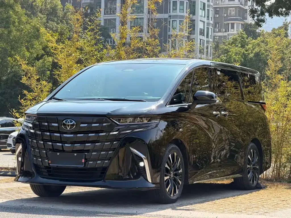Toyota Alphard 2024 из CN, фото 1