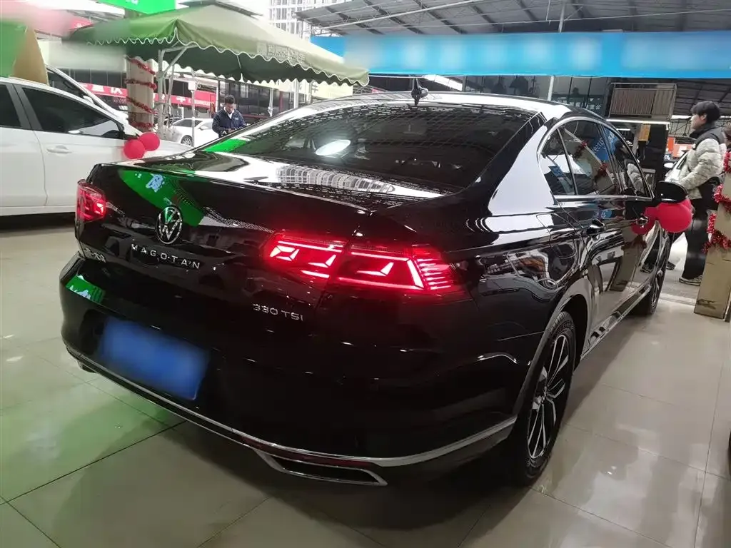 Volkswagen Magotan 2022 из CN, фото 9