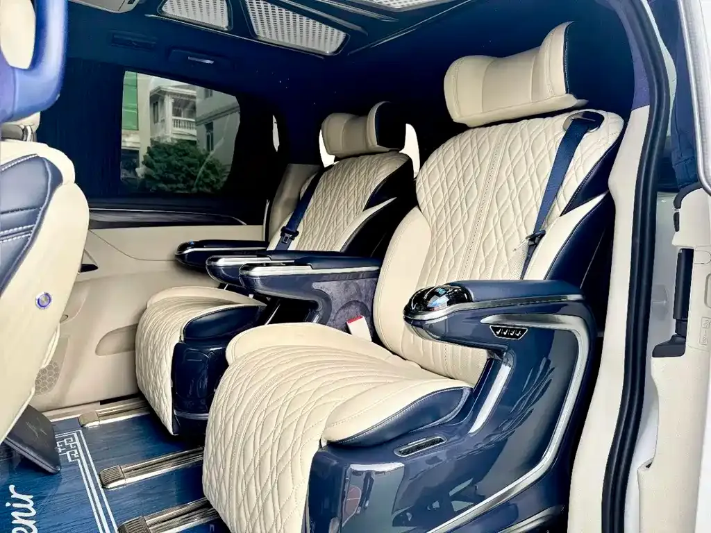 Buick GL8 2021 из CN, фото 9