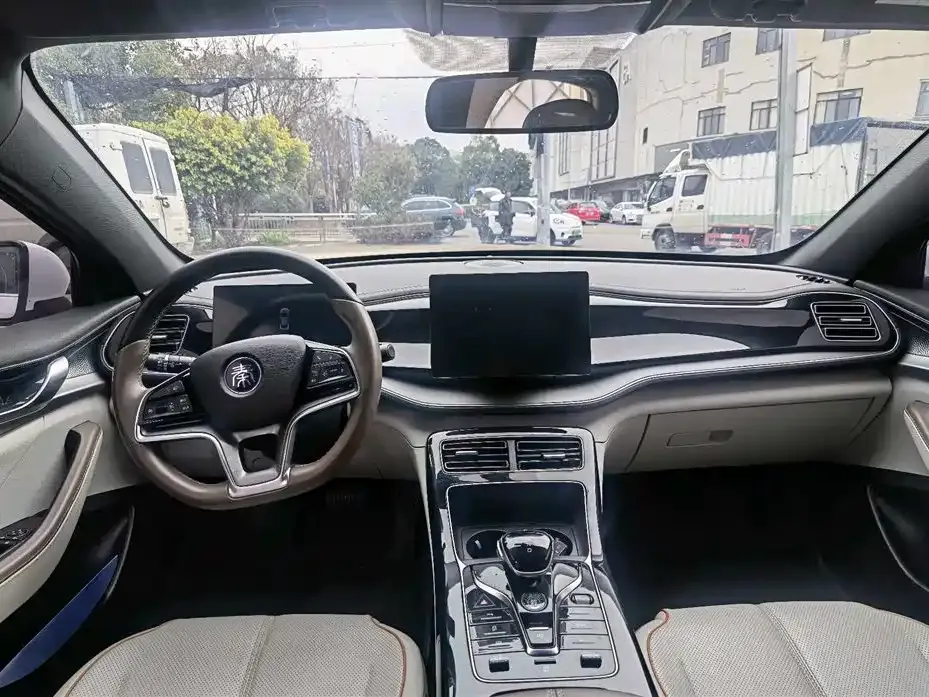 BYD Qin PLUS 2023 из CN, фото 8