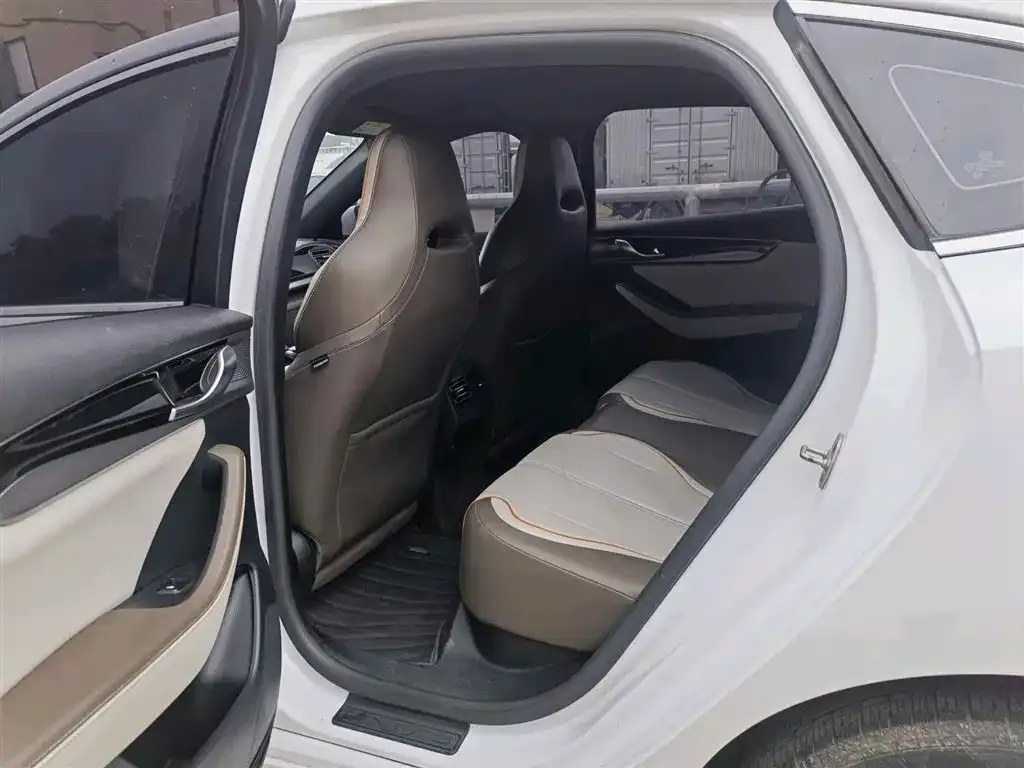BYD Qin PLUS 2023 из CN, фото 10