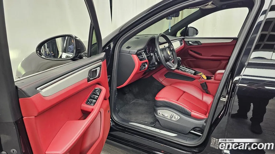 Porsche Macan 2023 из KR, фото 4