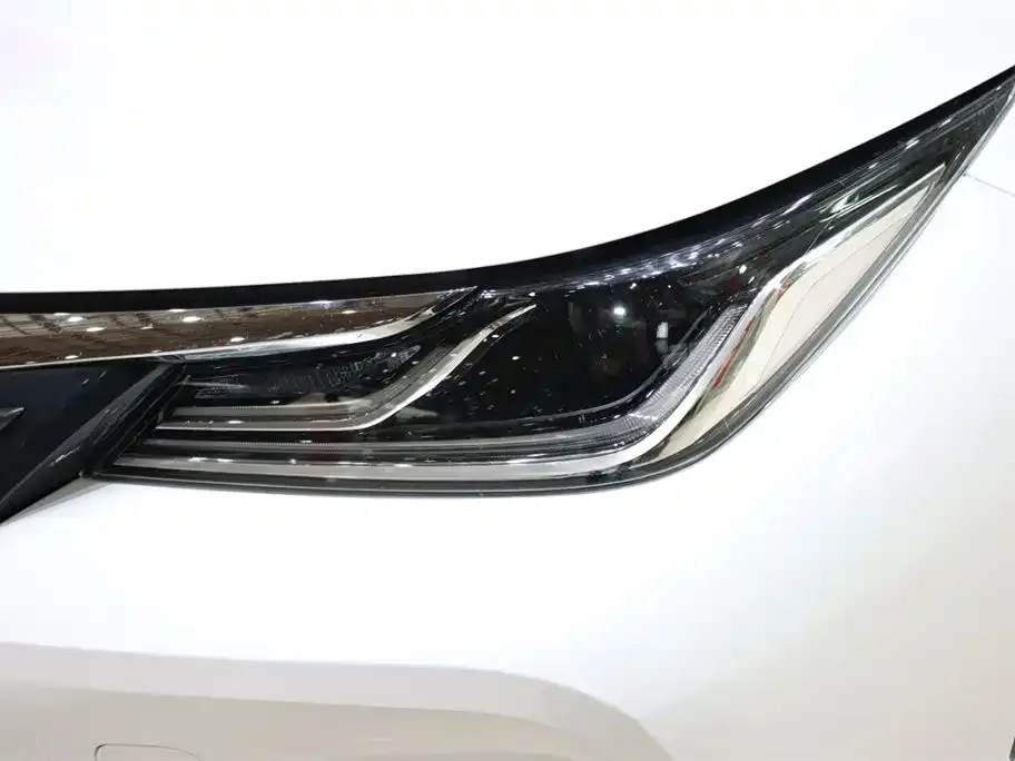 Toyota Allion — фото 7