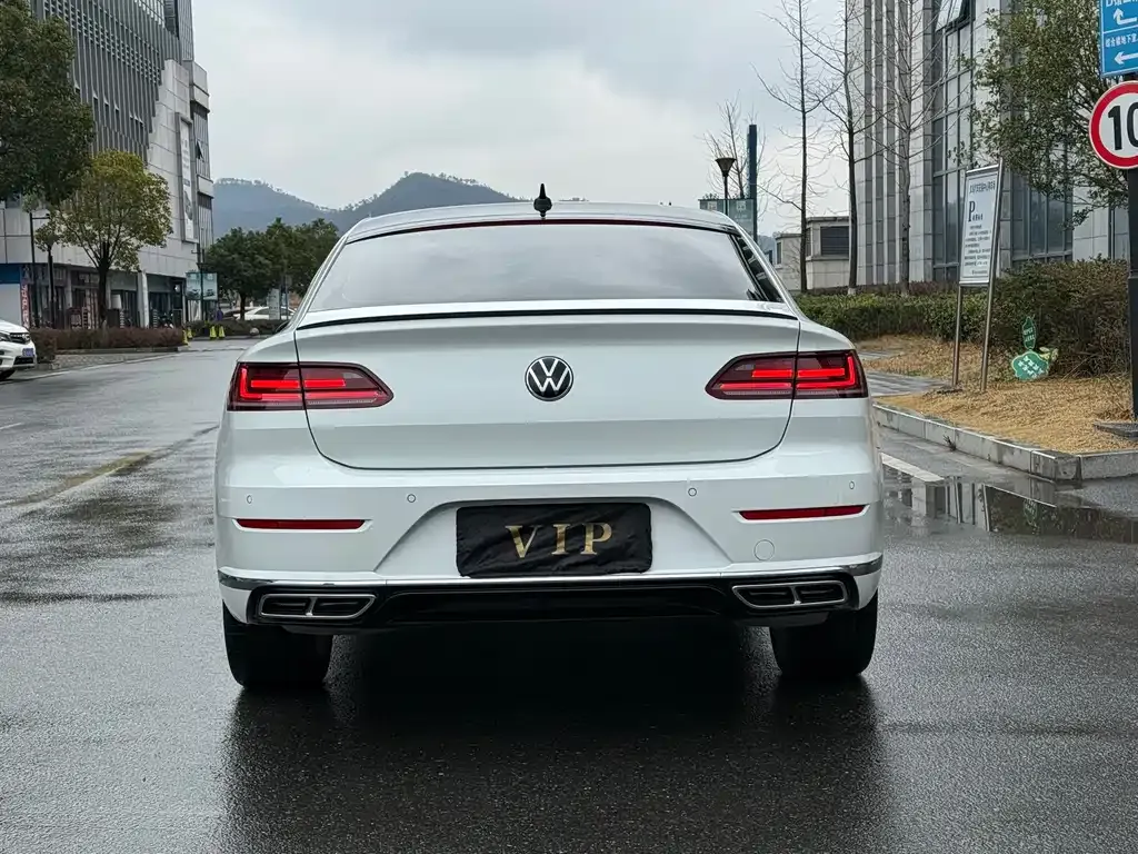 Volkswagen CC 2023 из CN, фото 3