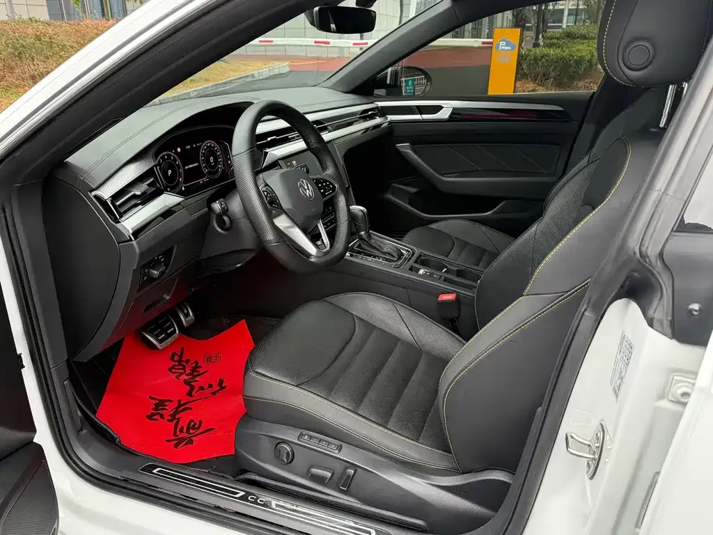 Volkswagen CC 2023 из CN, фото 7