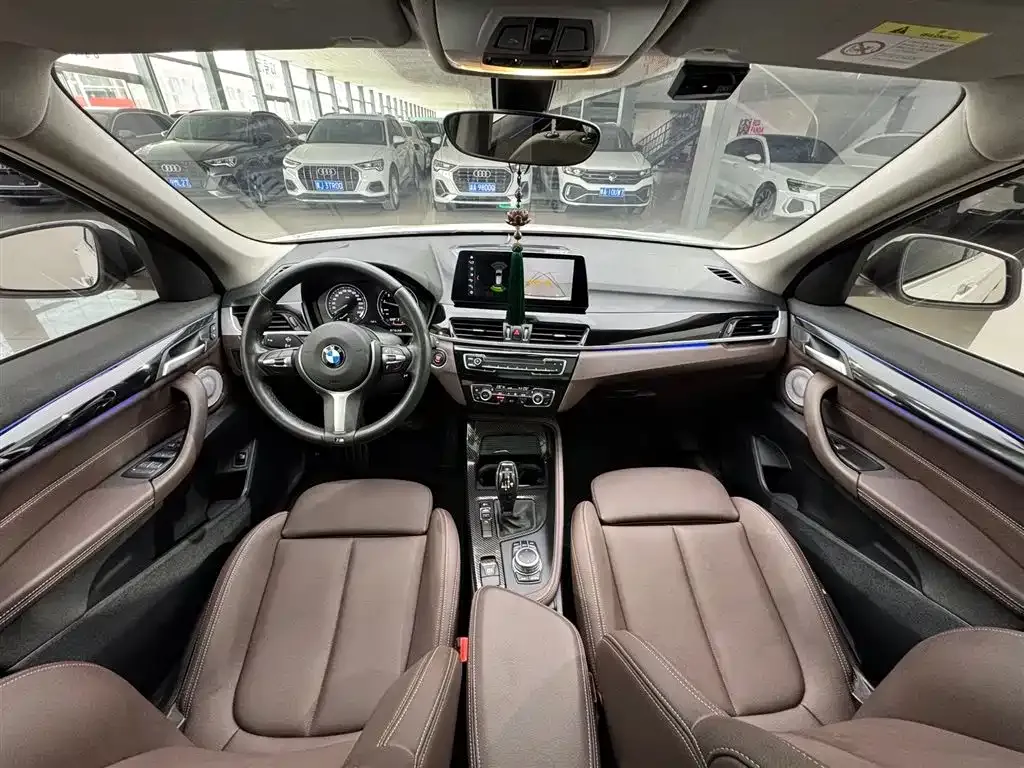 BMW X1 2021 из CN, фото 8