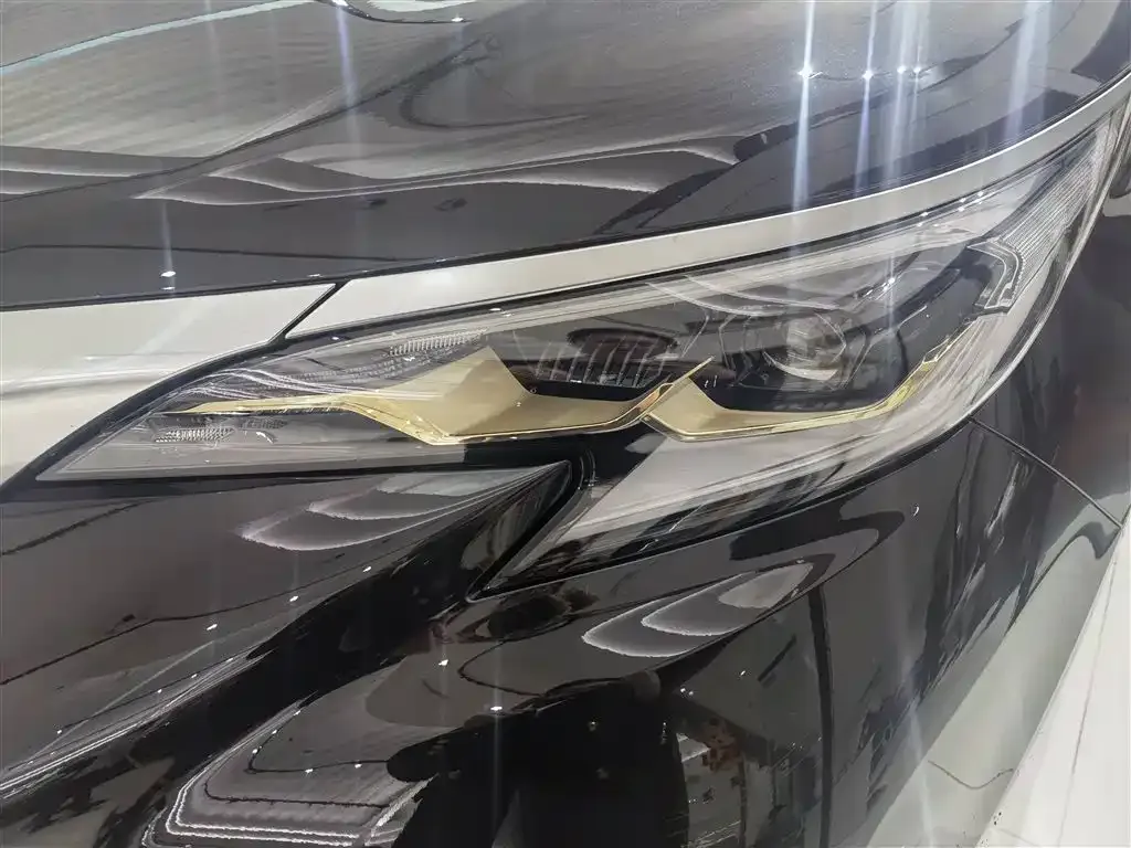 Toyota Granvia 2025 из CN, фото 10