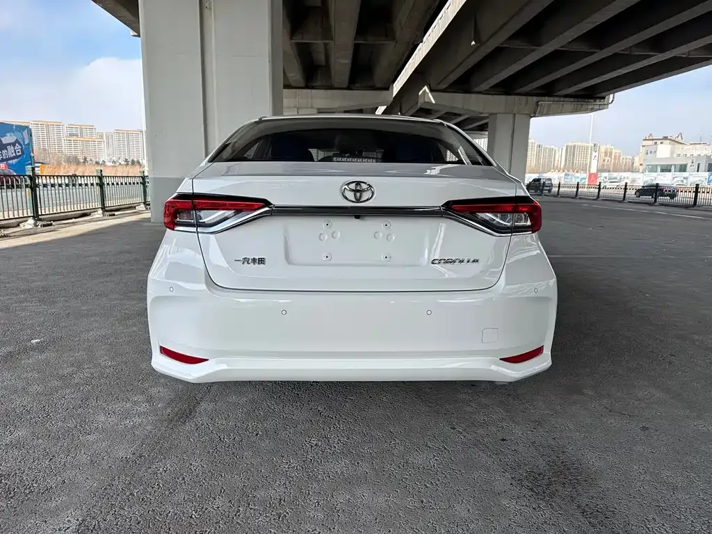 Toyota Corolla 2021 из CN, фото 5
