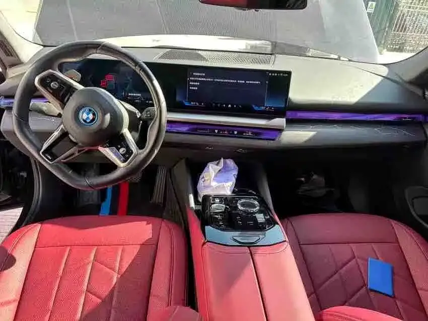 BMW i5 — фото 2