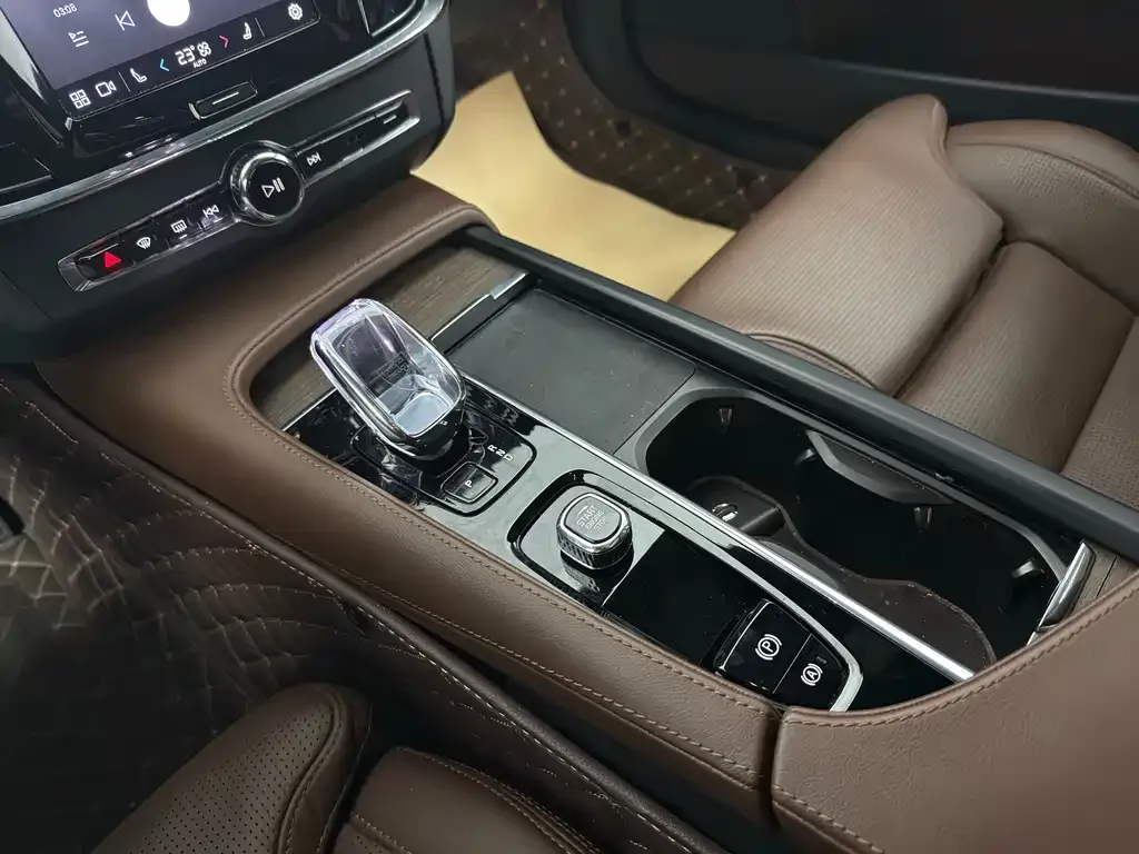 Volvo S90 2023 из CN, фото 9