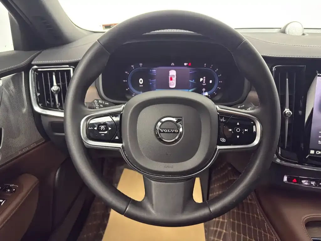 Volvo S90 2023 из CN, фото 6