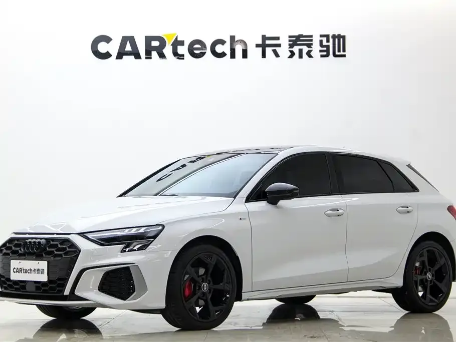 Audi A3 2024 из CN, фото 1