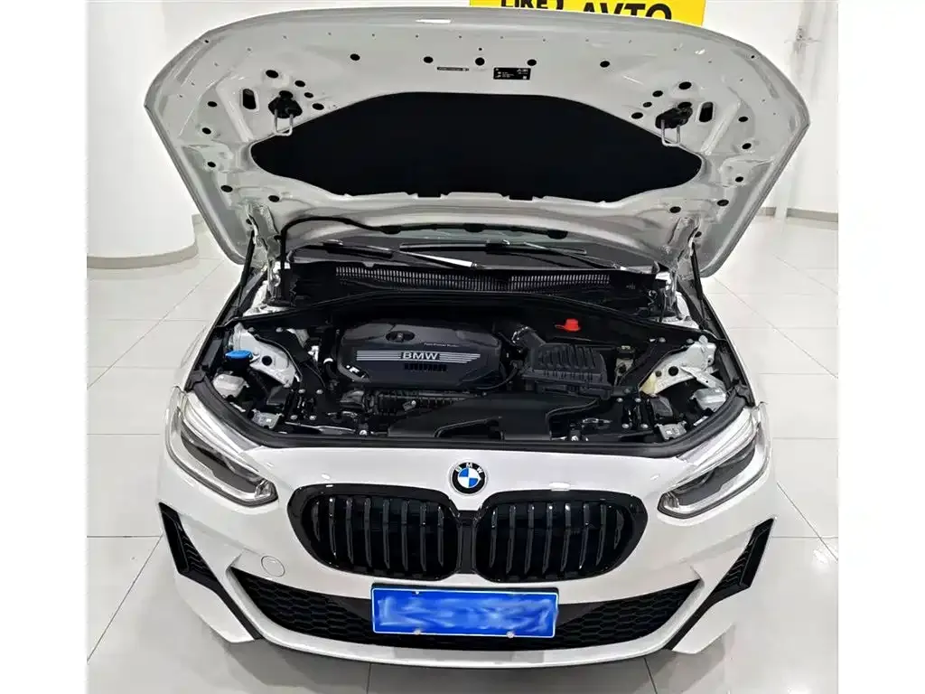 BMW 1 Series 2022 из CN, фото 2