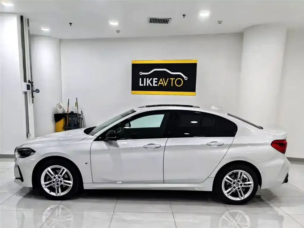 BMW 1 Series 2022 из CN, фото 6