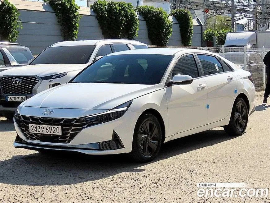 Hyundai AVANTE — фото 4