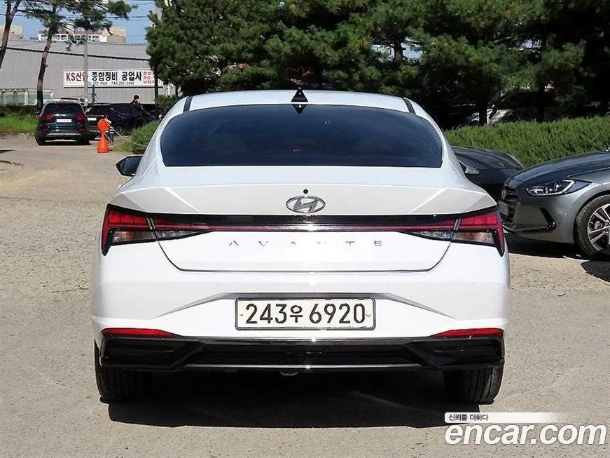 Hyundai AVANTE — фото 2