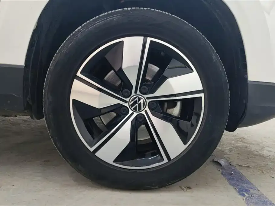 Volkswagen Tharu — фото 10